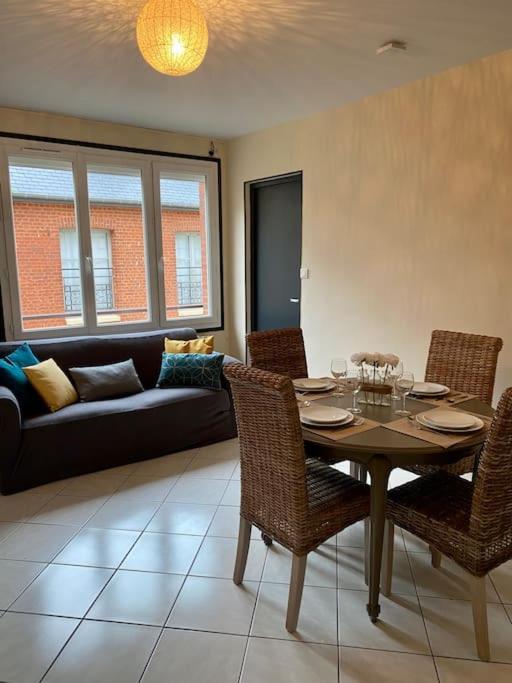 Superbe Appartement Entre Mer Et Ville Dieppe Exterior foto